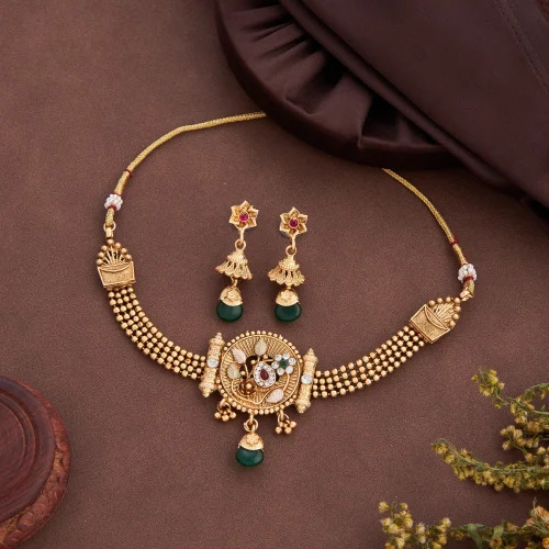 Latest Designer Fancy Chocker