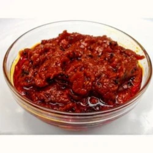 Tomato Spicy Pickle - Oil-Preserved Pieces Sour Taste | Long Shelf Life Easy to Digest Hygienically Packed