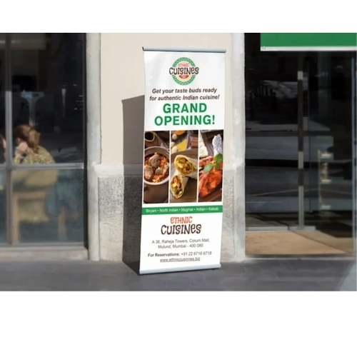 Roll up Standee
