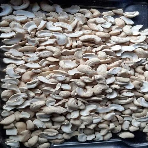 W210 Organic Split Cashew Nut