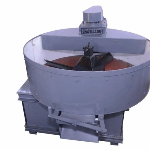 Foundry sand mixer