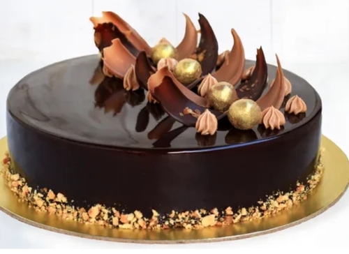 Chocolate Praline Crunch Cake