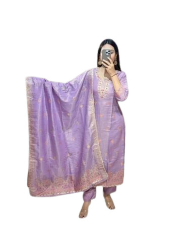 Ladies Lavender Kurti Pant Dupatta Set