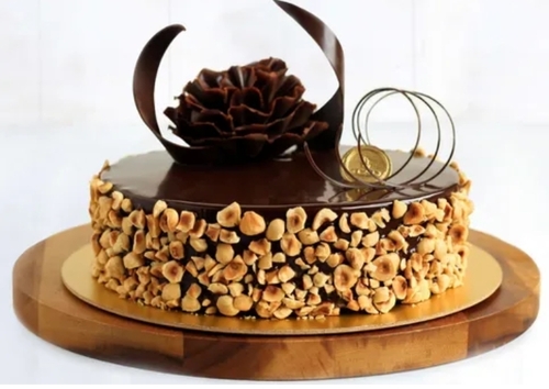 Roasted Hazelnut Crunchy Cake