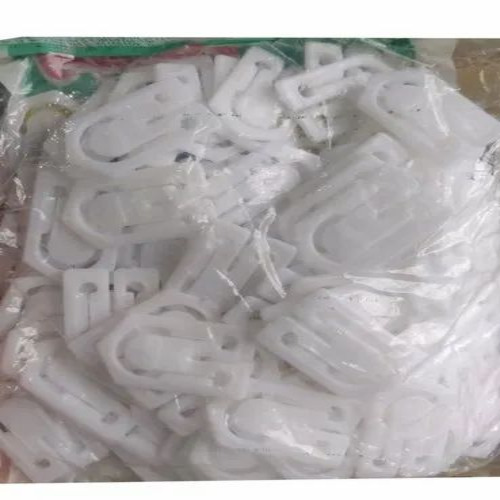 White M Shape Shirt Packing Clip