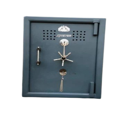 02 Commercial Safe Lockers