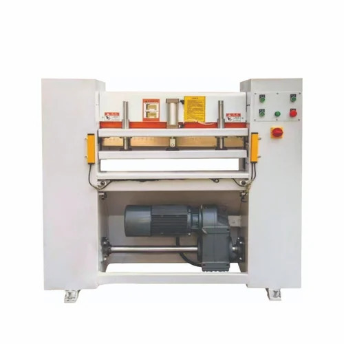 Gr-800 Veneer Cross Cutting Machine - Steel Body, 600mm Cutting Width, White, Electric