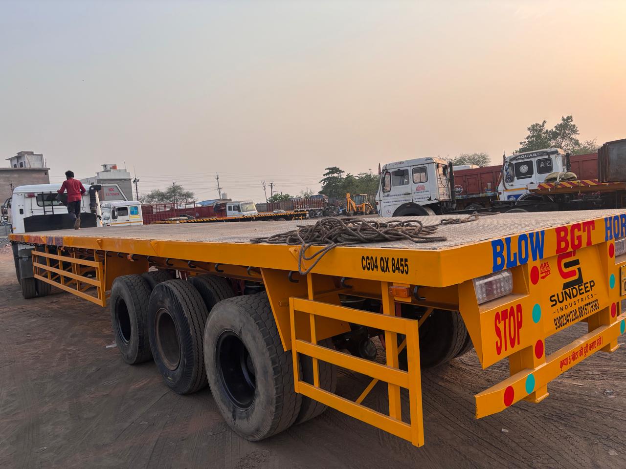 Flatbed Trailer - Capacity: 55 Ton