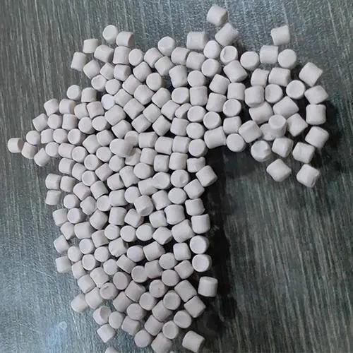 White Plastic Moisture Granules