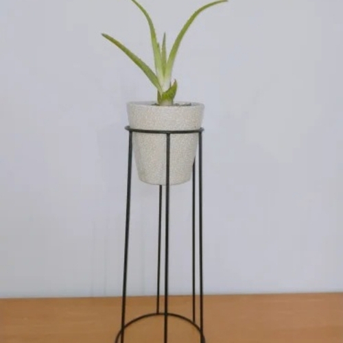 Iron Pot Stand