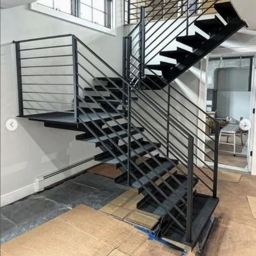 Metal Staircase Railing - Finishing: Polish