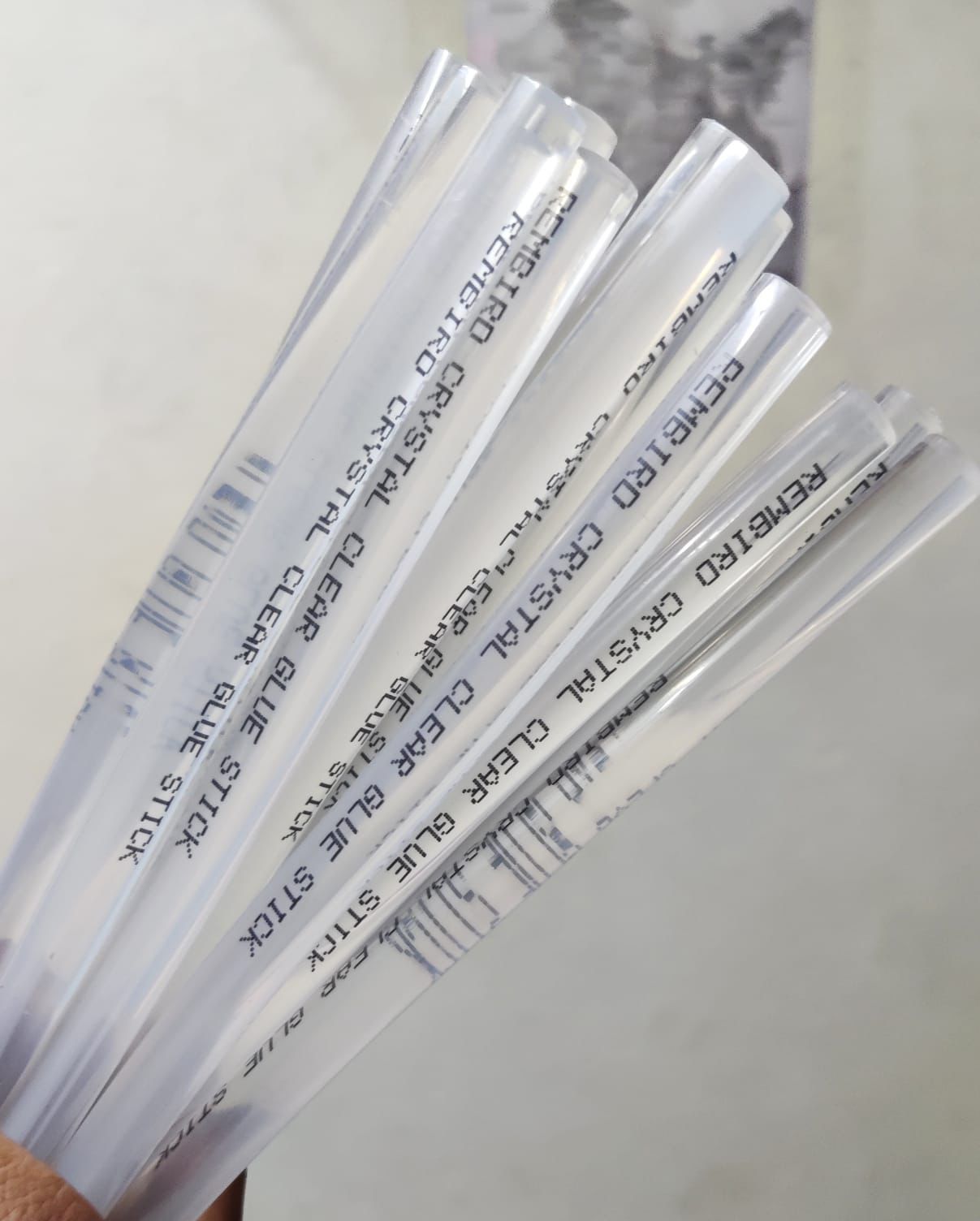 Rembird Crystal Clear Glue Stick - Color: Transparent