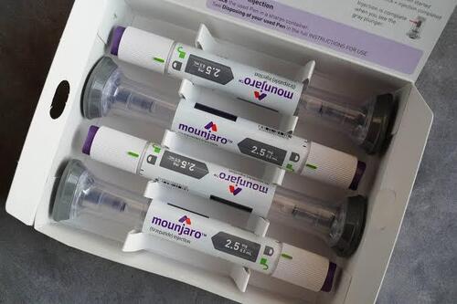 2.5mg tirzepatide Dosage Chart & Dosing Guide for Weight Loss 2.5mg Tirzepatide Injection at 4500.00