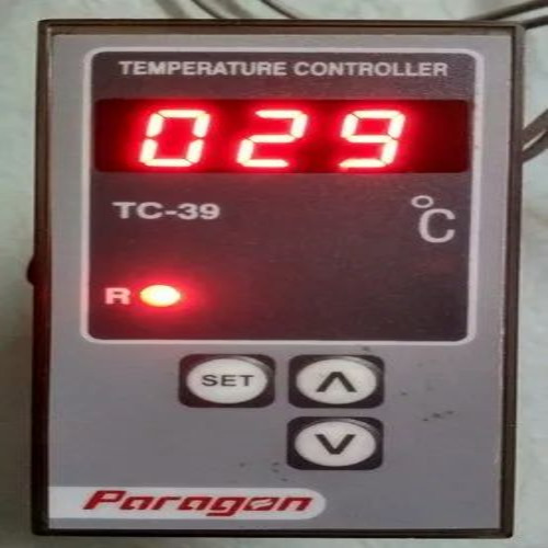 02 Digital Temperature Controller