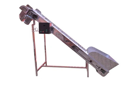 1000mm Belt Conveyor - SS, 5mm Thick, Silver & White Cleated | Durable, Polished Surface, Industrial Use