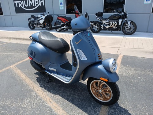 Blue Vespa Electric RL 1