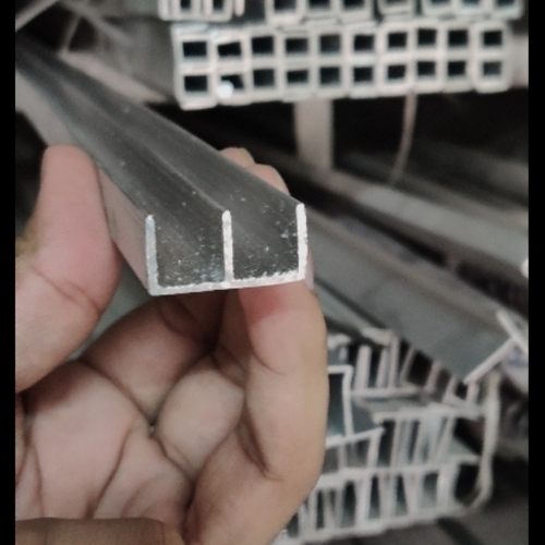 Aluminium E Channel Extrusion