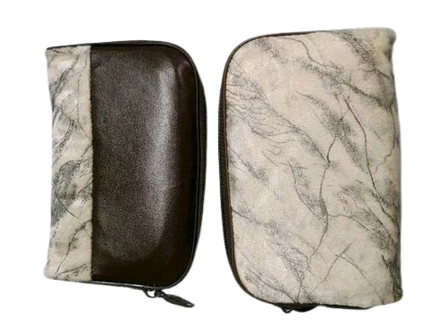 Printed Jewelry Hand Pouch Purse - Color: White And Brown