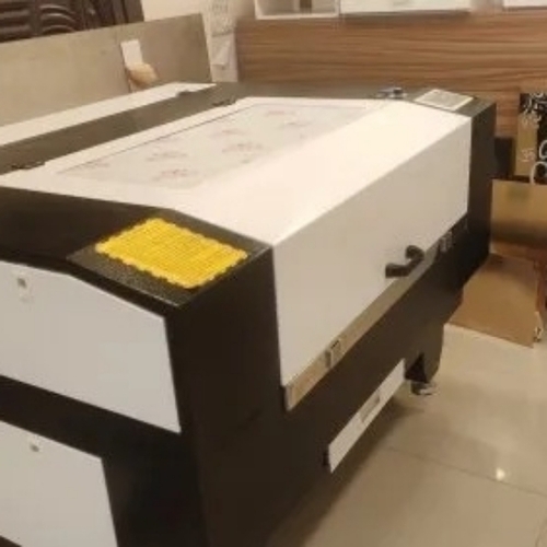 C02 Laser Cutting Machine