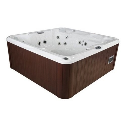 Square spa tub