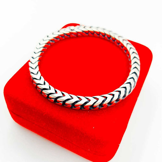 Unisex Arrow Design French Cut Matt Finishing Pure Silver 925 Bracelet - Gender: Men