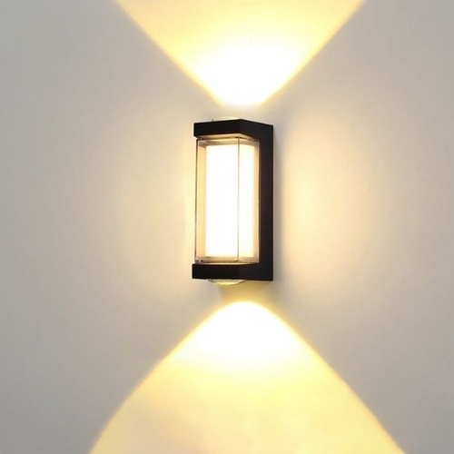 Modern Style Wall Light