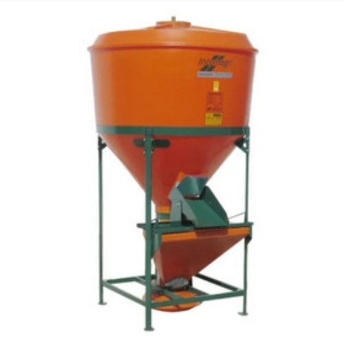 Cattle feed mixer