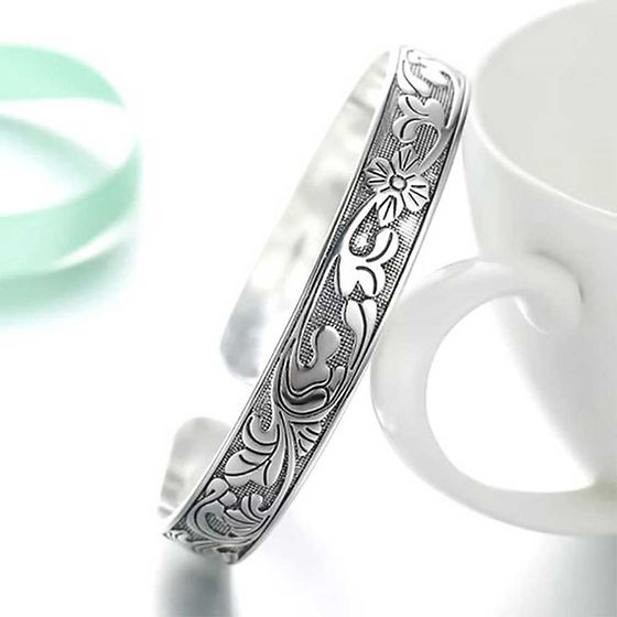 Women Fashion Vine Leaf Bangles Round Zircon Romantic Silver Bracelet 50Gm - Gender: Unisex