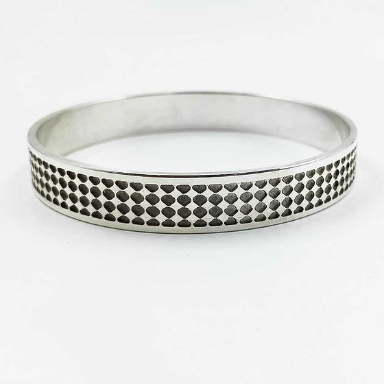 Mens Flat Rombus Cut Deep Engraving Pure Silver 999 Hallmark Kada 50Gm - Gender: Unisex
