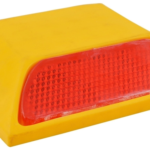 Asian Loto Plastic Reflective Road Safety Stud