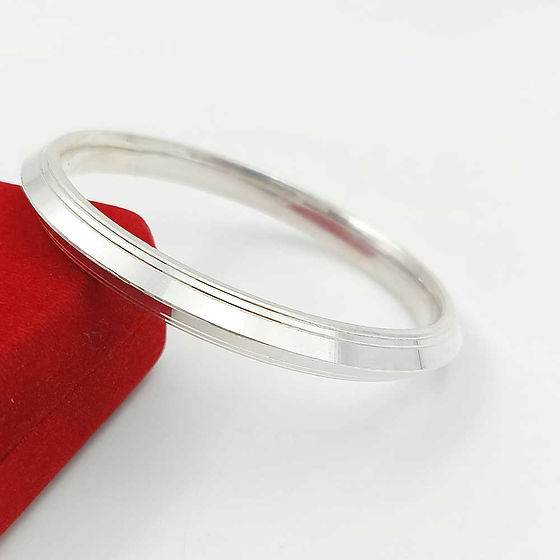 Mens V Shape Sardar Look Pure Silver Vine Design Silver Kada 70Gm - Gender: Women