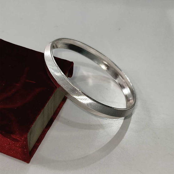 Simple Lining Pattern Pure Silver Kada For Men 30Gm - Gender: Unisex