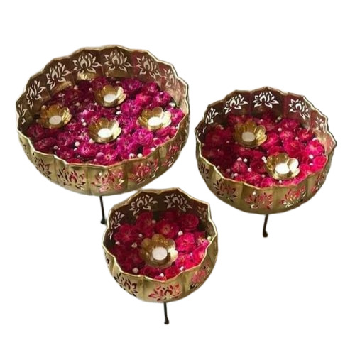 Lotus Metal Urli सेट ऑफ 3