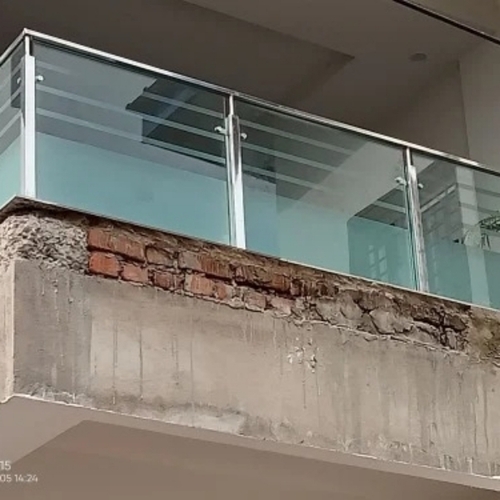 Aluminum Glass Railing