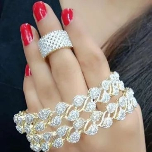 Women American Diamond Imitation Bangles