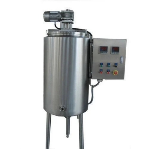 Liquid mixing tank