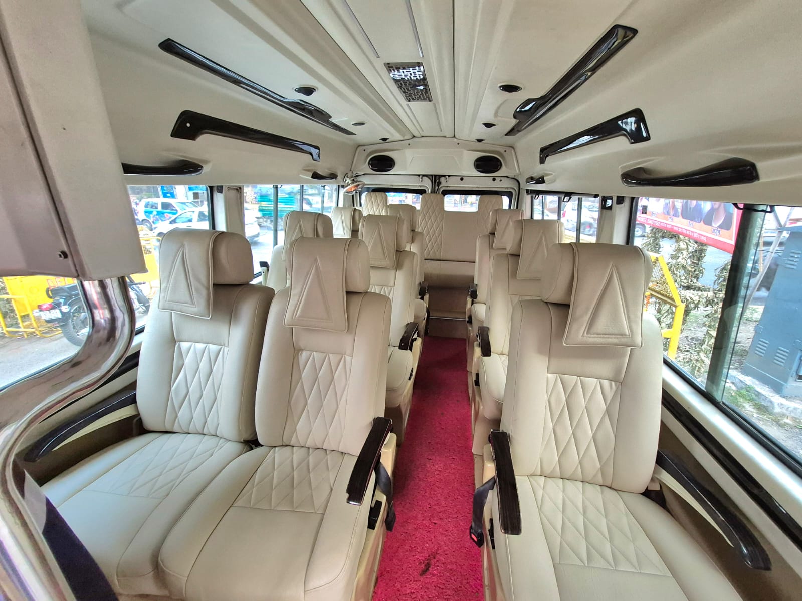 9 Seater Tempo Traveller Services
