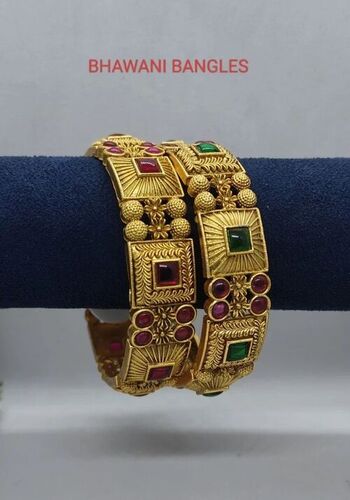 Clove Wing Bangle Set