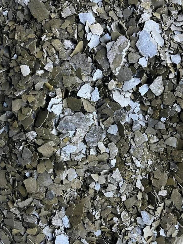 Vanadium Pentoxide (V2O5) Flakes - Grade: Industrial Grade