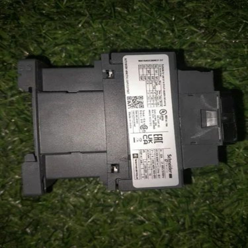 01 Schneider Electric Contactor