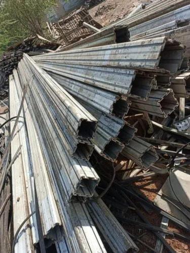 Cast Iron Angle Scrap