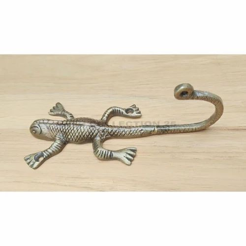 Iron Casted Gecko Hook