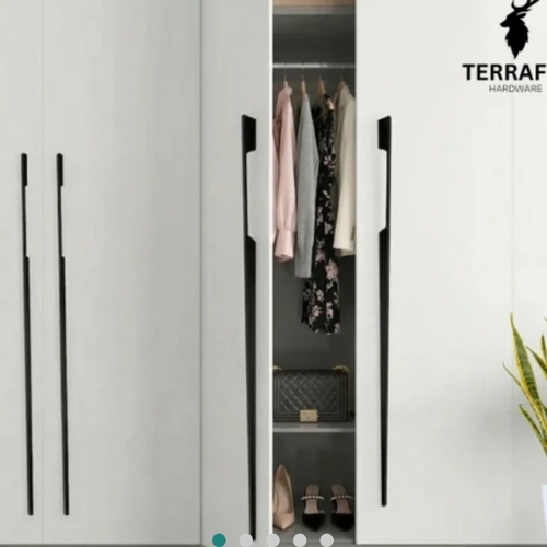 Aluminium cabinet handle
