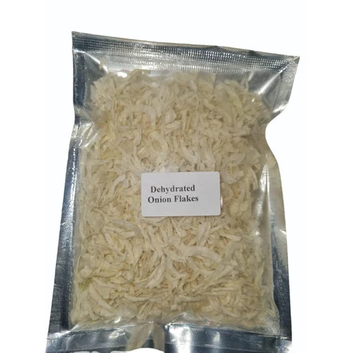 Beige Dehydrated Onion Flake