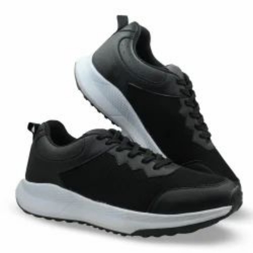 Men Sport Shoes - Color: Black And Whtie