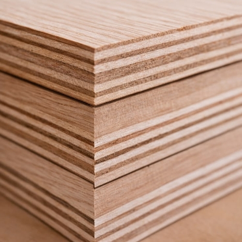 Plywood wood