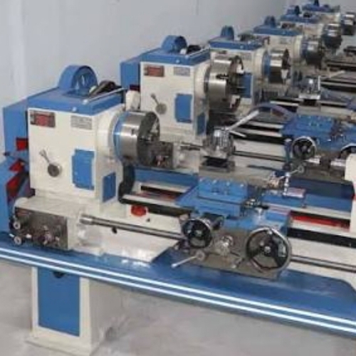 Medium lath machine