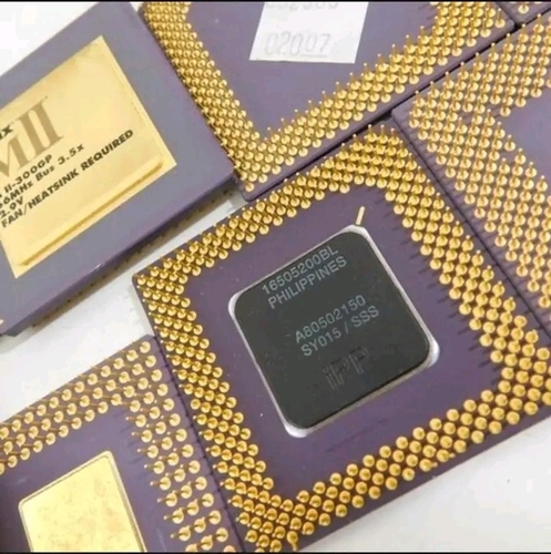 Cpu Ceramic Processors Chips Scraps - Color: Multiple