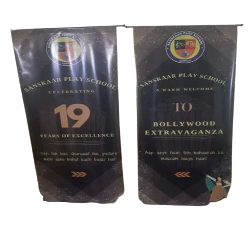 03 Roll Up Banner Stand