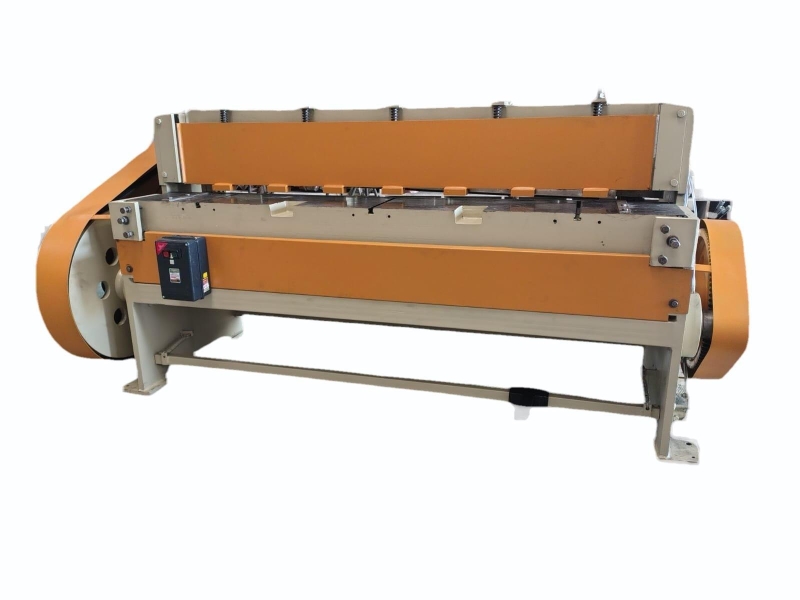 Semi Automatic Rubber Strip Cutting Machine - Bladeâ Size: 300mm
